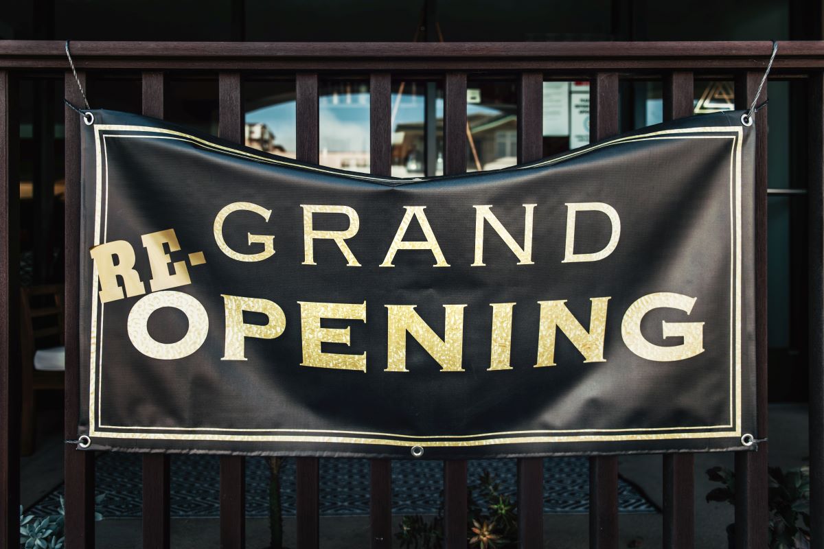 grand opening banner ideas